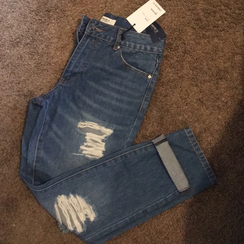 Forever21 distresses boyfriend jeans sz:24